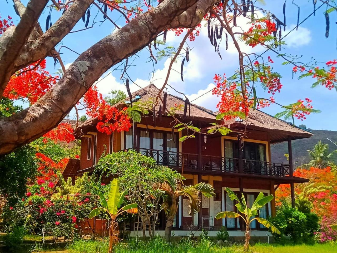 Lombok Villas, Villa Paopao Labuhanpoh Экстерьер фото